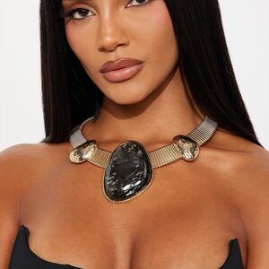 Barberry Oversized Jewel Choker Necklace - Gold/Black